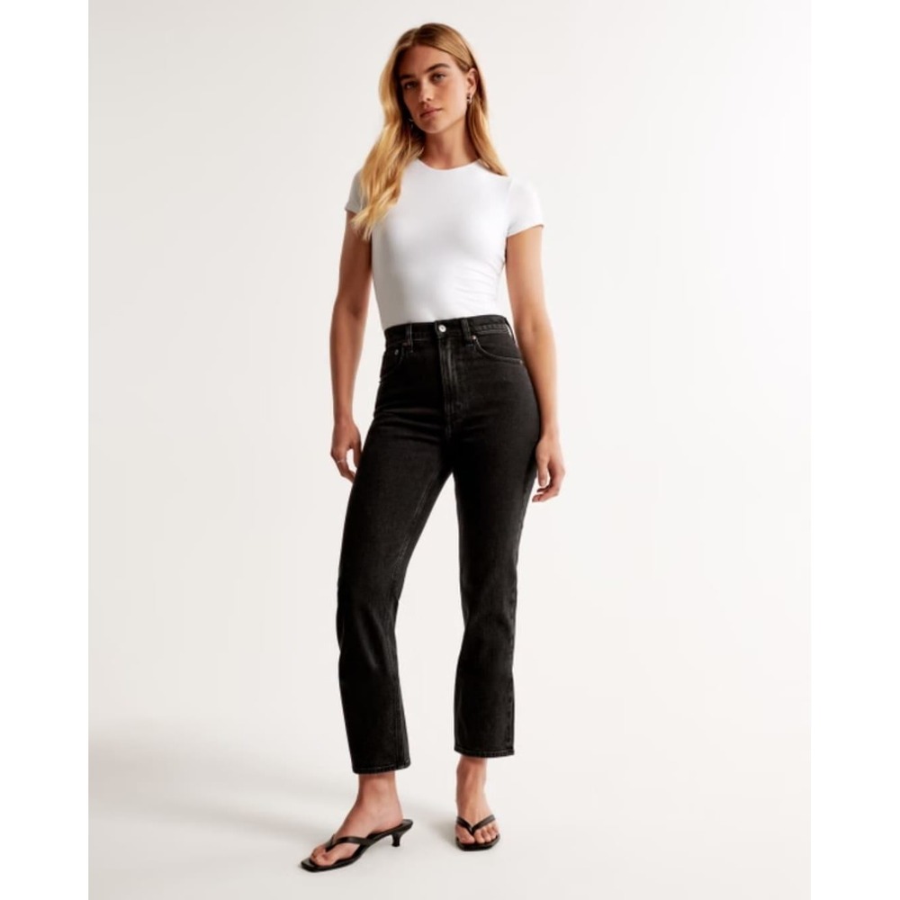 Abercrombie Fitch Ultra High Rise Ankle Straight Black Wash Jeans